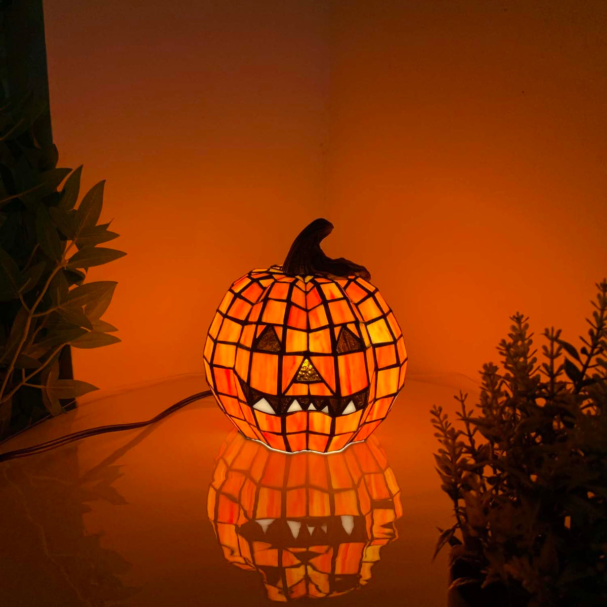 Bieye L10927 Carved Pumpkin Tiffany Style Stained Glass Accent Table Lamp for Halloween Decor