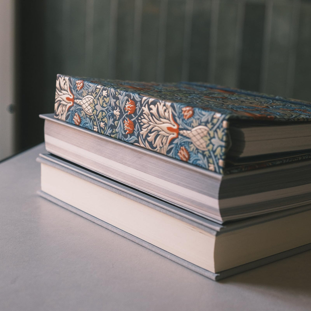 KOKONOTE Planner 2025-2026 William Morris Wall Art - Planner for Women 17 Month(Aug 25/ Dec 26) | Weekly & Monthly Academic planner 2025-2026 | 6.4" x 7.9" | Hardcover Agenda 2025 | Thick paper 120 g/m²